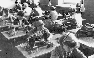 Труженики тыла: Тюменская швейная фабрика № 3