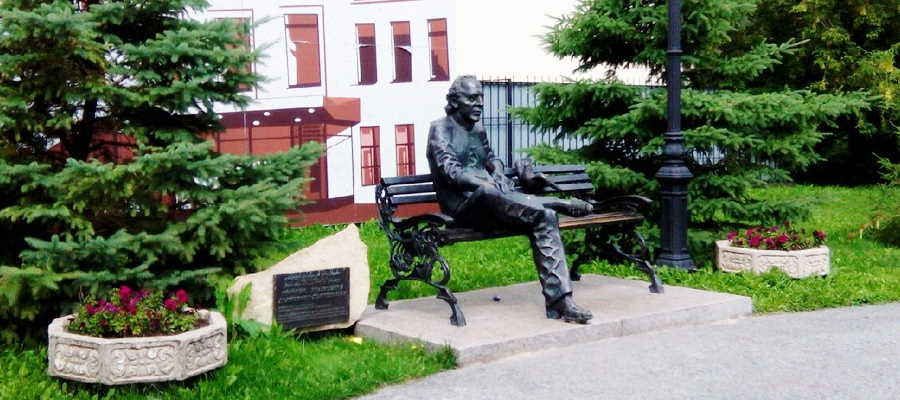 Памятник Г. И. Дьяконову-Дьяченкову