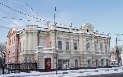 На какой улице находится дом, в котором родился и жил пролетарский поэт Василий Васильевич Князев?