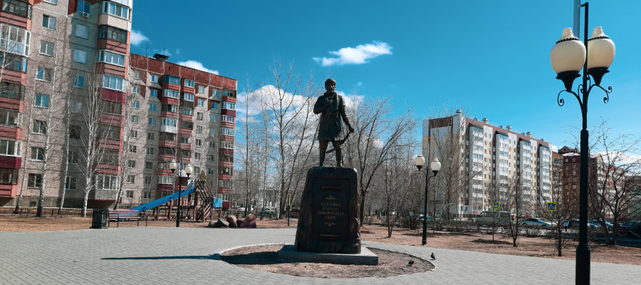 Памятник «Легендарным Казакам-первопроходцам Сибири»